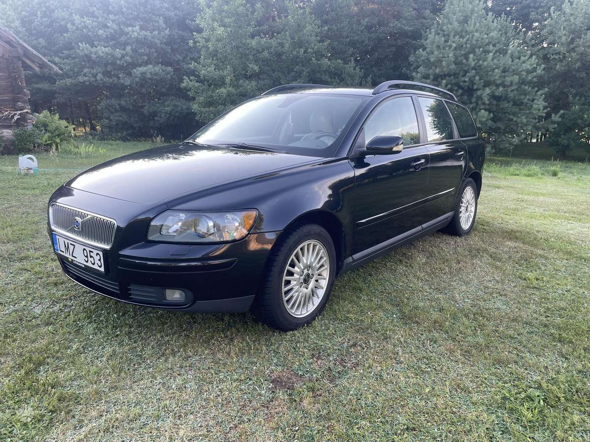 Volvo V50 2005 — engine 2435 cm³, 170 HP (125kW)