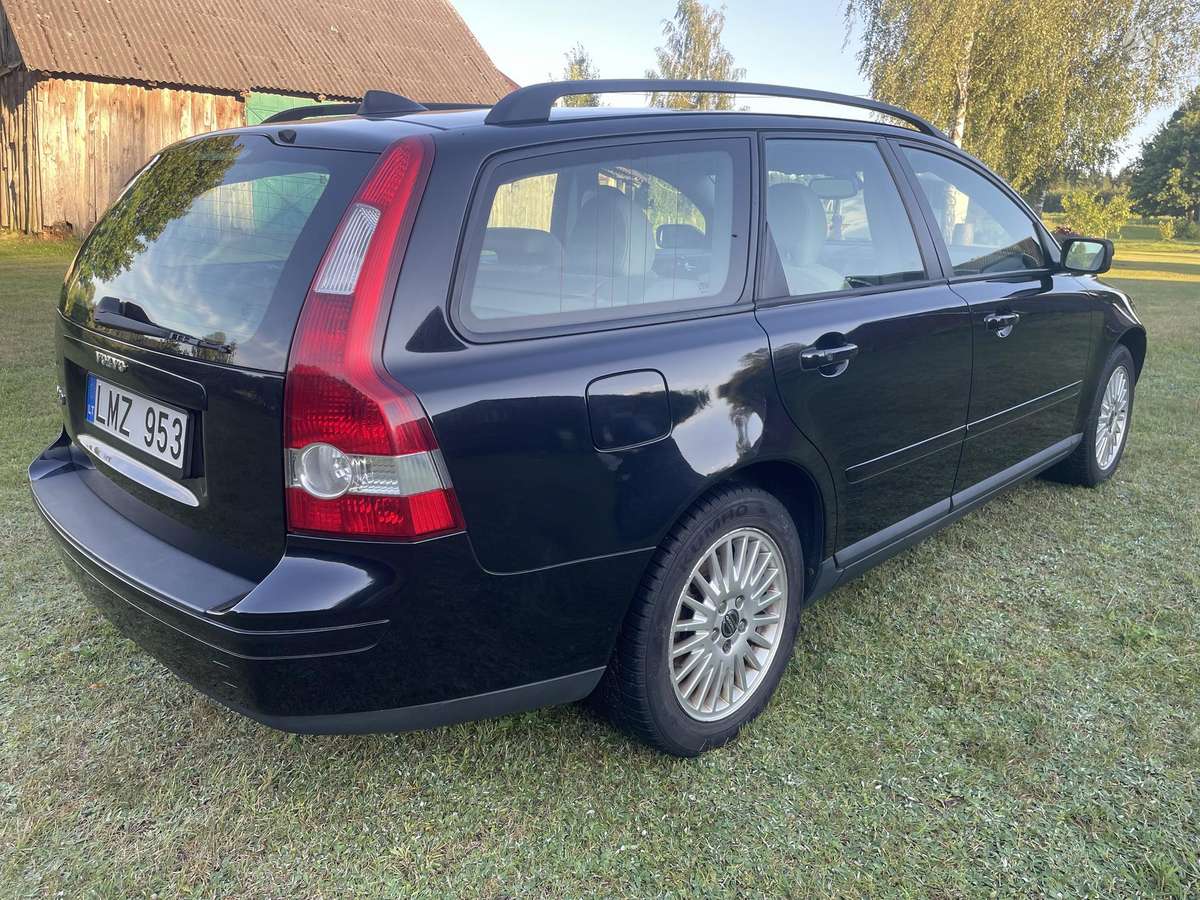 Volvo V50 2005 — photo 6