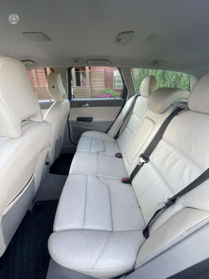 Volvo V50 2005 — photo 7