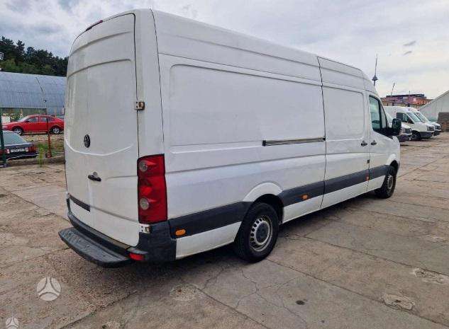 Volkswagen Crafter 2013 — салон