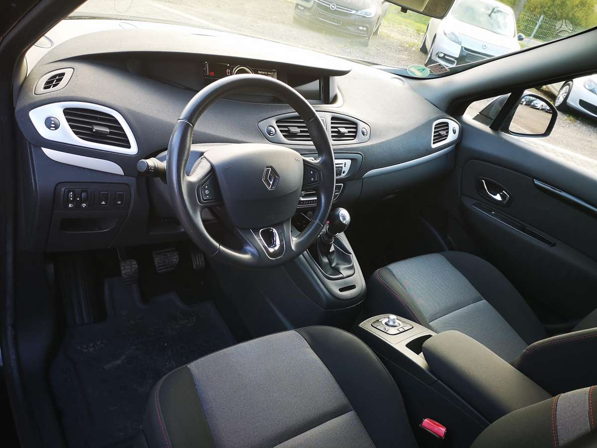 Renault Scenic 2015 — фото 10