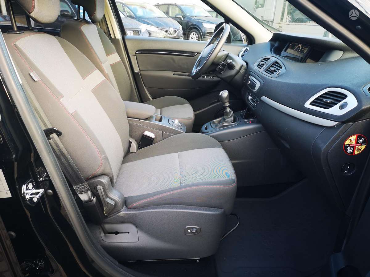 Renault Scenic 2015 — фото 13