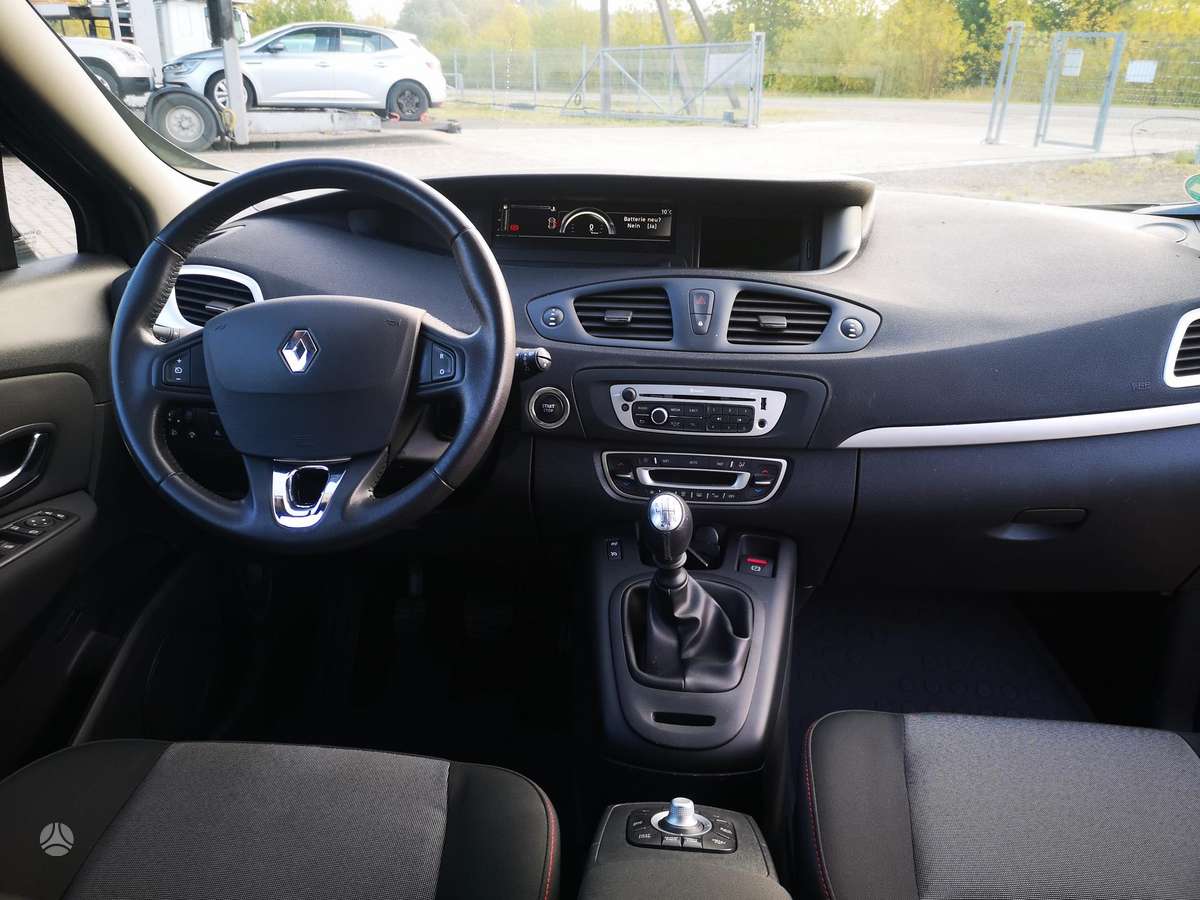 Renault Scenic 2015 — фото 7