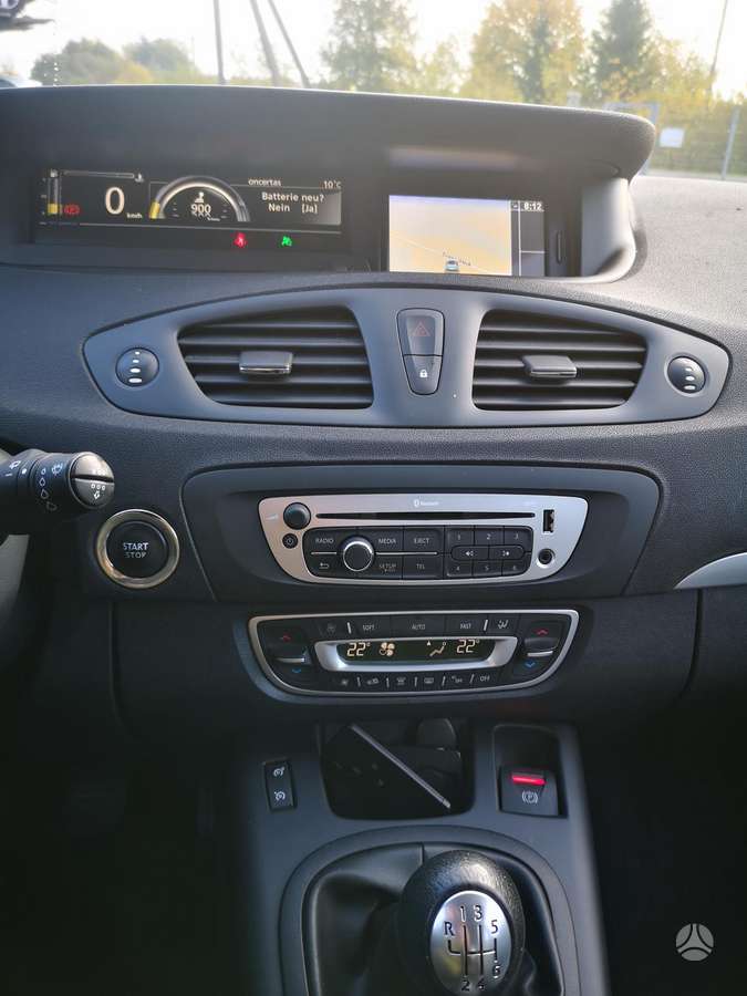 Renault Scenic 2015 — фото 8