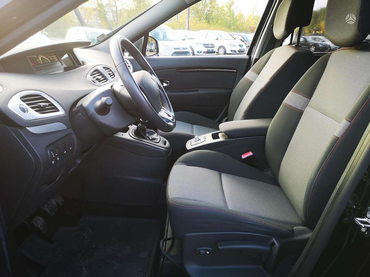 Renault Scenic 2015 — фото 9