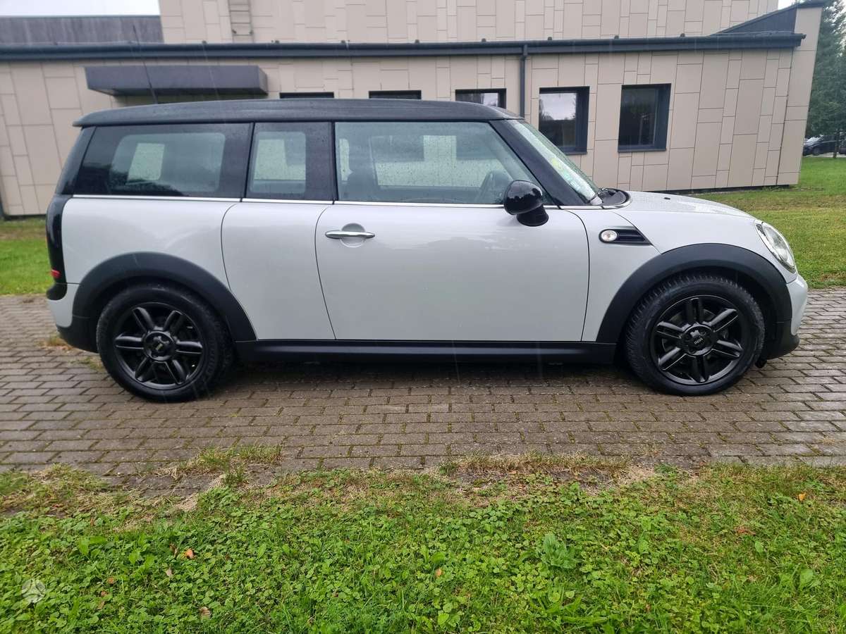 Mini Cooper 2011 — engine 1600 cm³, 111 HP (82kW)