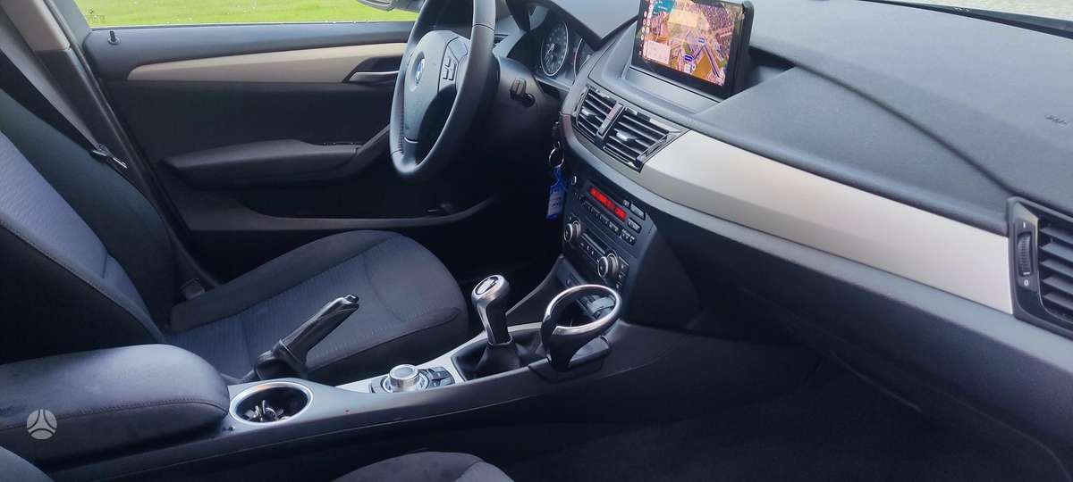 BMW X1 2012 — photo 10