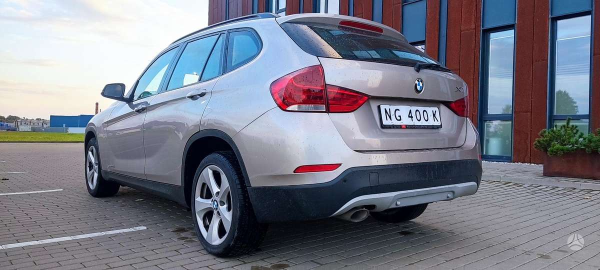 BMW X1 2012 — rear view