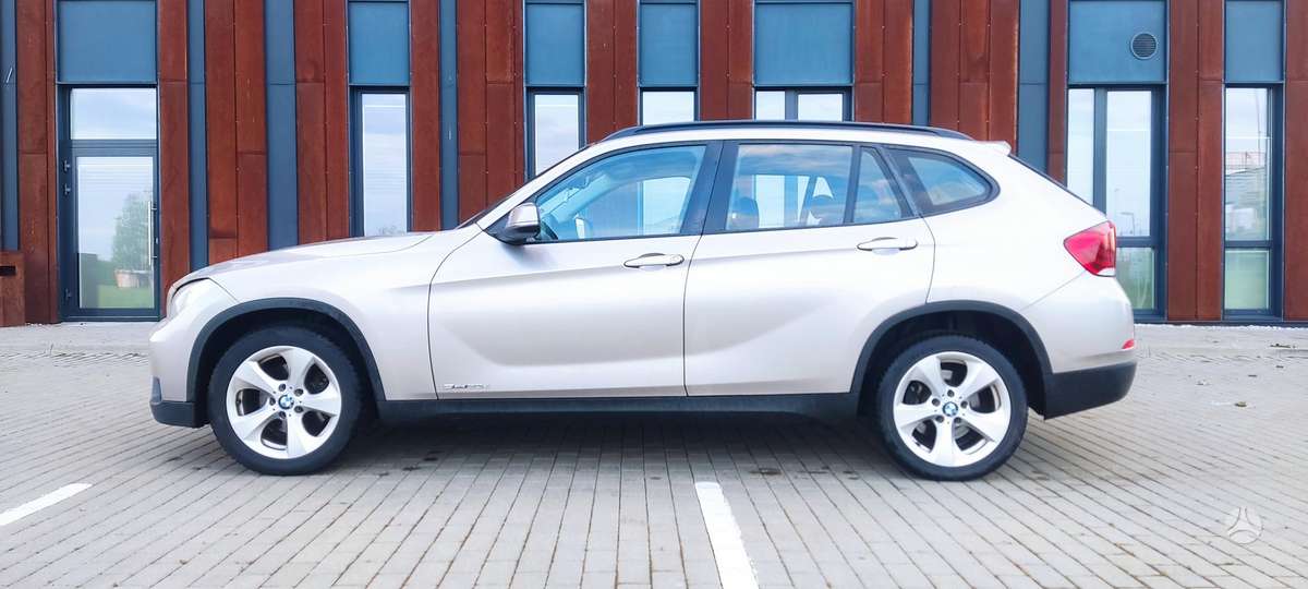 BMW X1 2012 — photo 6