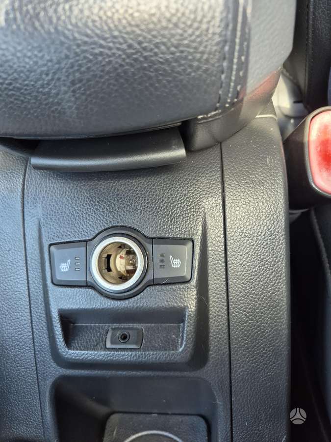 Opel Antara 2010 — photo 11