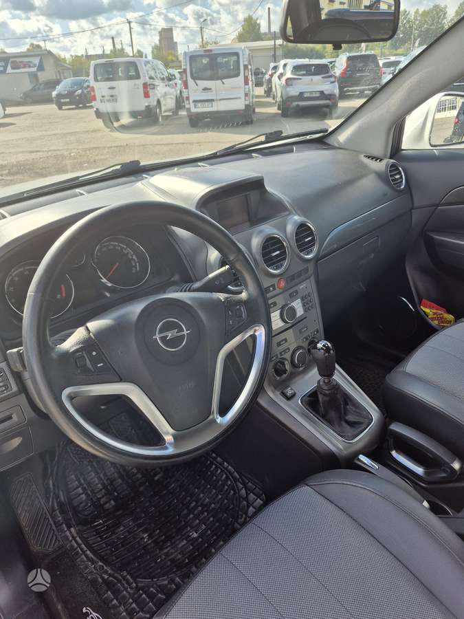 Opel Antara 2010 — photo 8