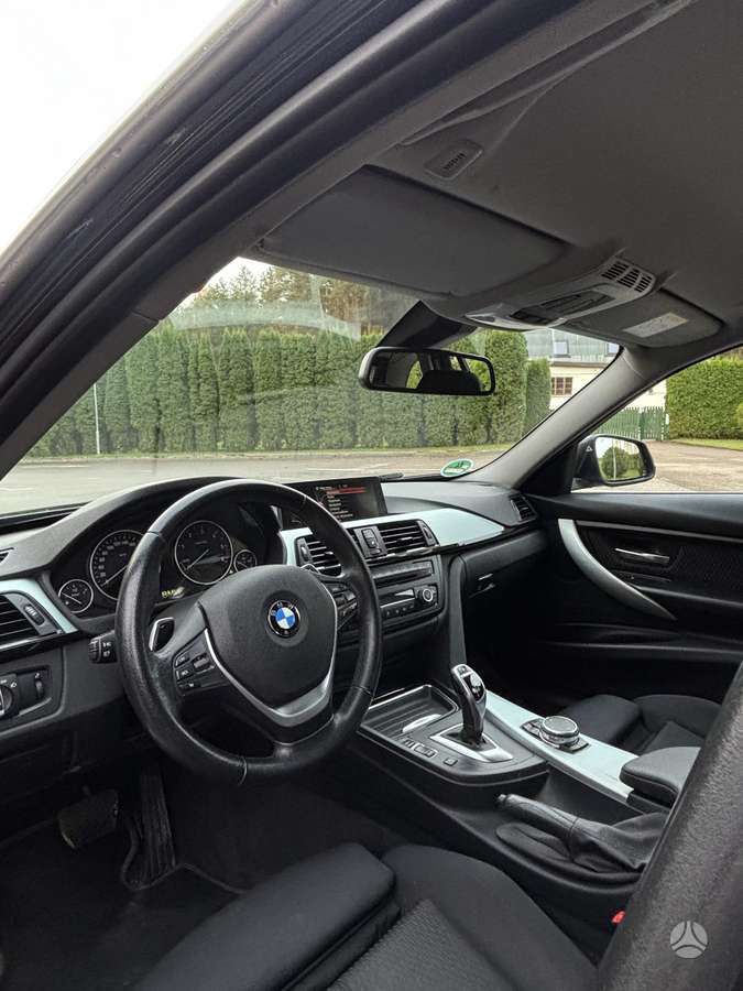 BMW 320 2014 — photo 11