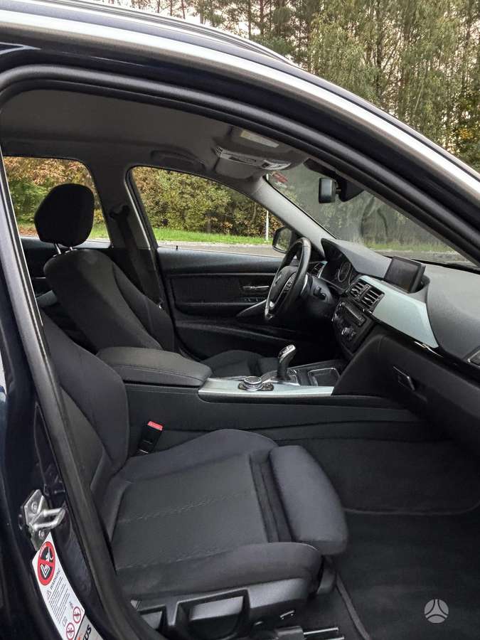 BMW 320 2014 — photo 12