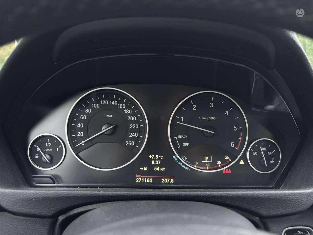 BMW 320 2014 — photo 18