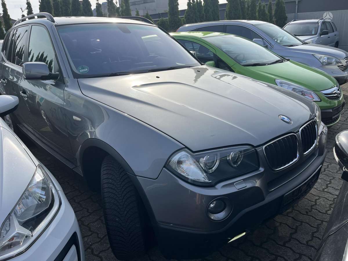 BMW X3 2009 — rear view