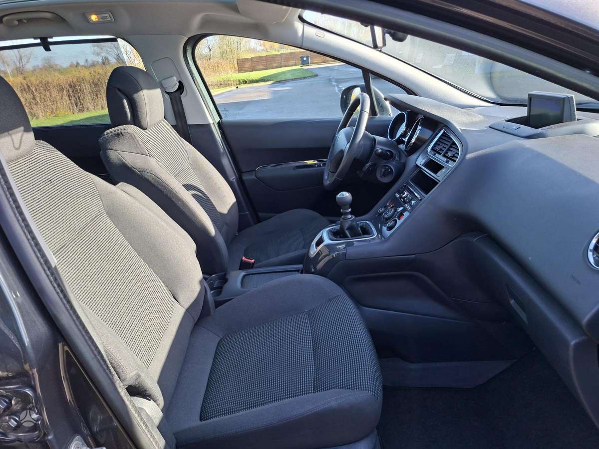 Peugeot 5008 2013 — фото 14