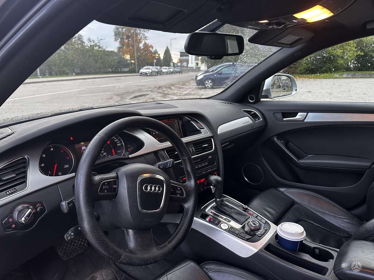 Audi A4 2008 — photo 9