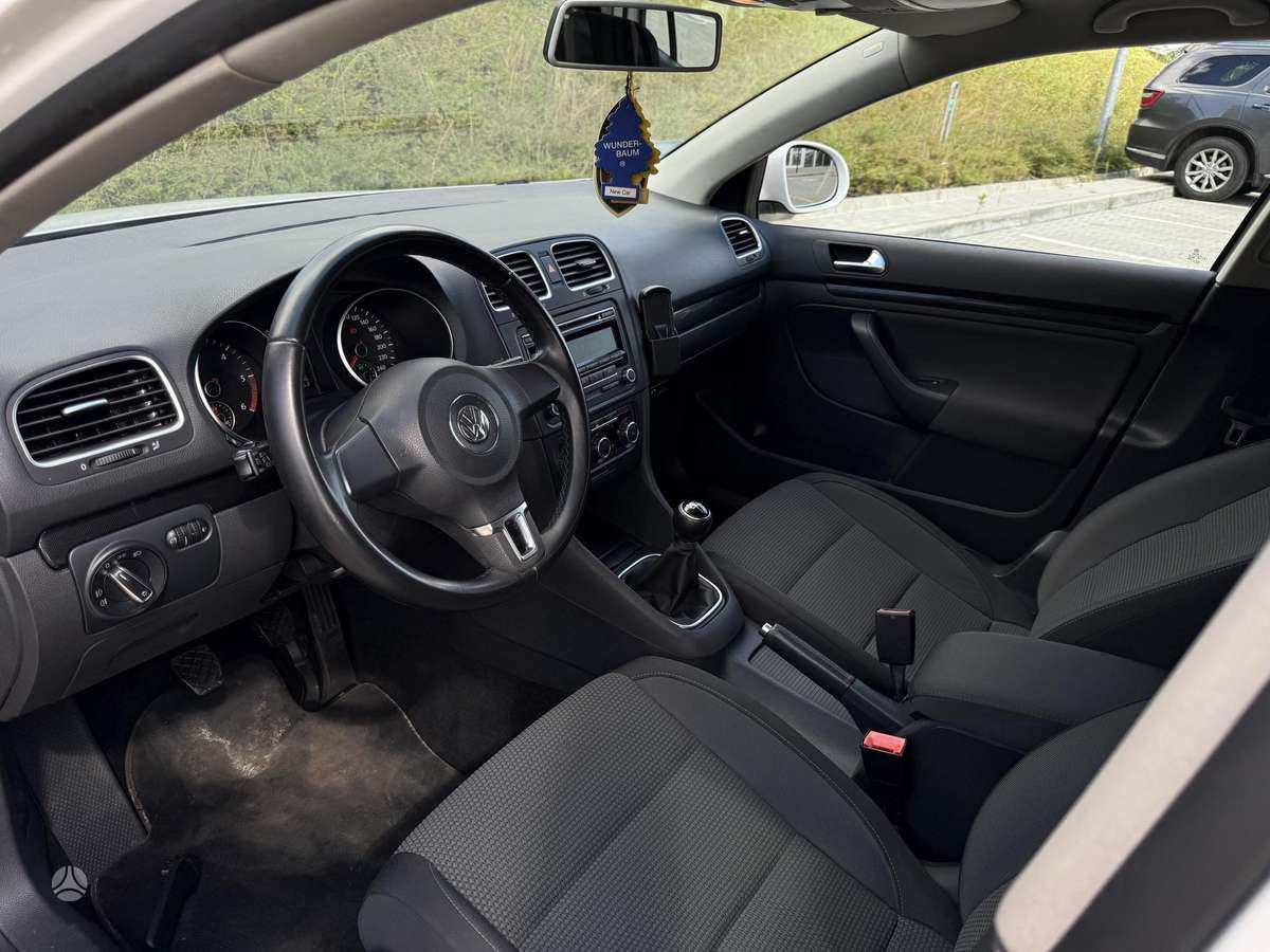 Volkswagen Golf 2010 — photo 10