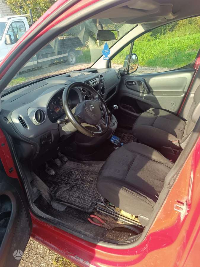 Citroen Berlingo 2009 — photo 11