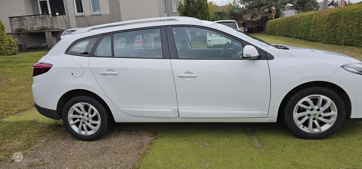 Renault Megane 2014 — двигун 1500 cm³, 110 HP (81kW)