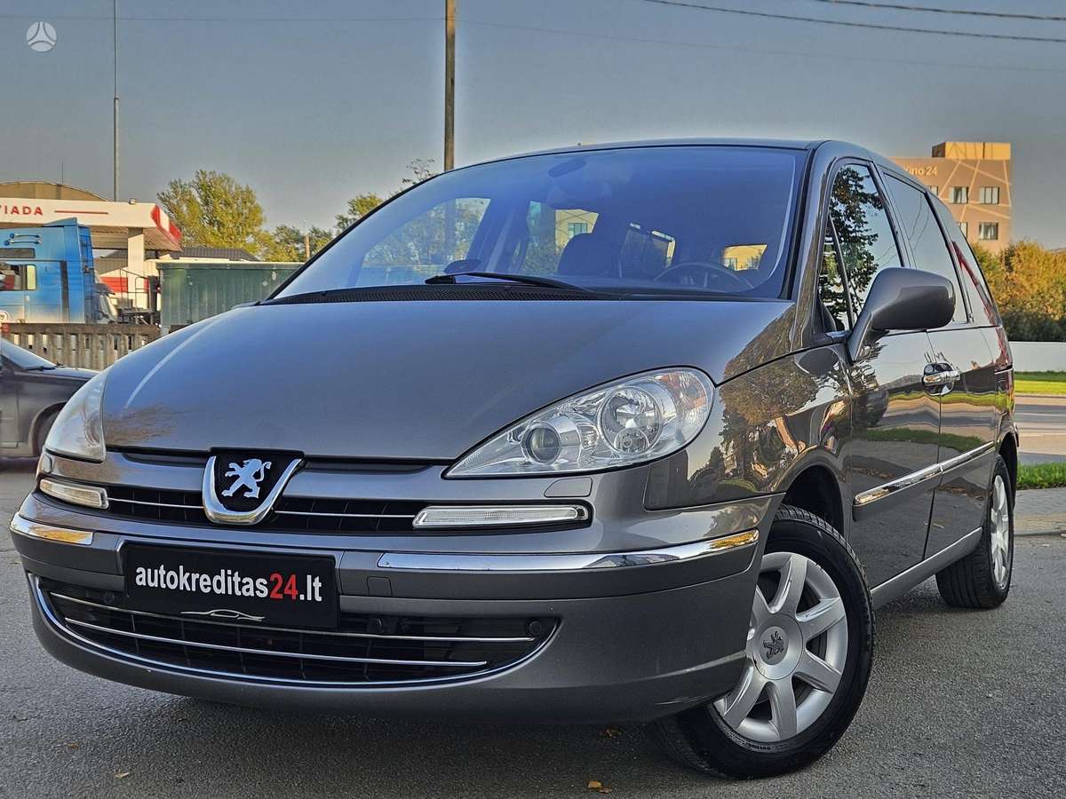 Peugeot 807 2011 — салон