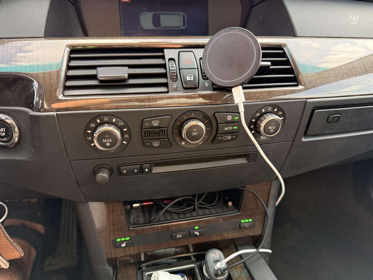 BMW 520 2006 — photo 21