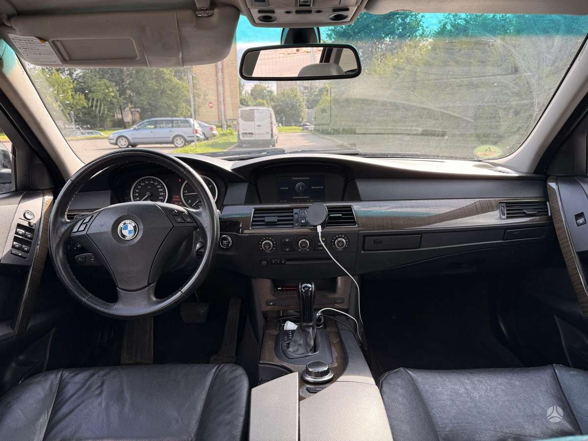 BMW 520 2006 — photo 22