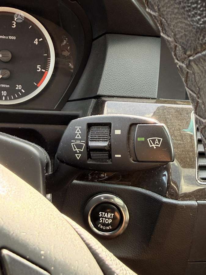 BMW 520 2006 — photo 23