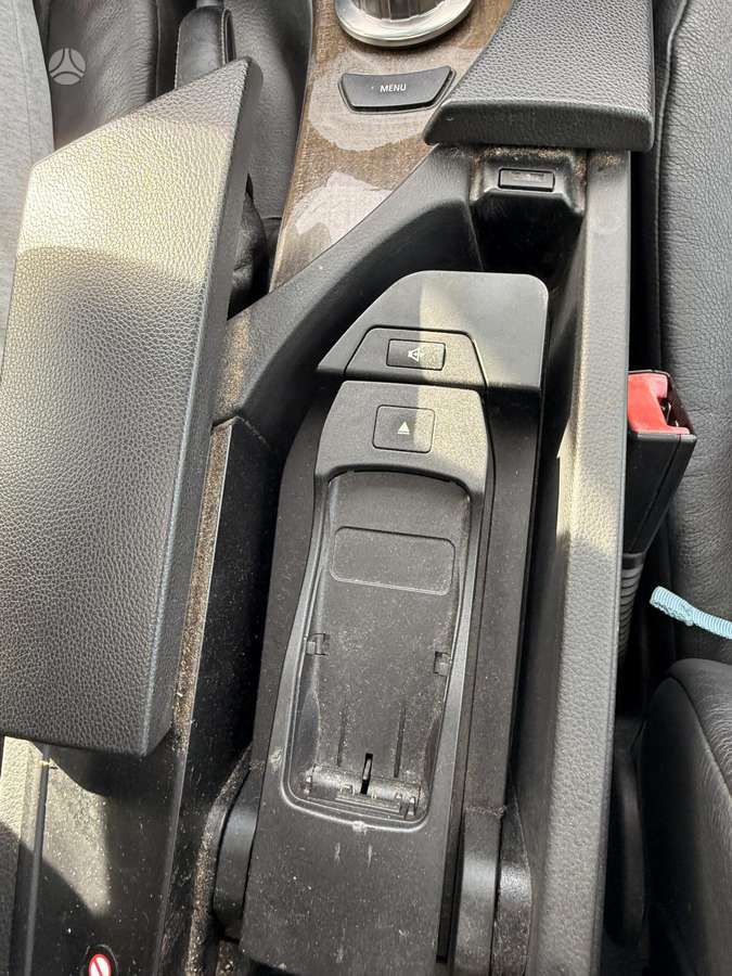 BMW 520 2006 — photo 27