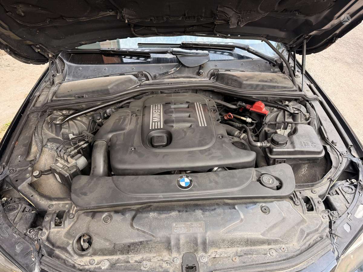 BMW 520 2006 — photo 34