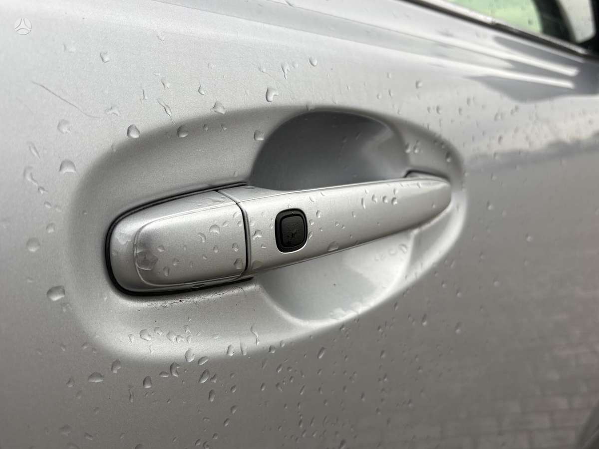 Subaru Outback 2012 — photo 18