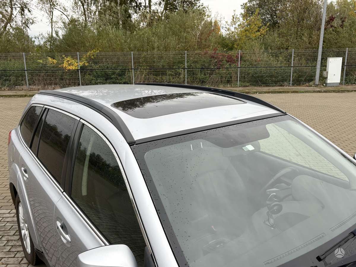 Subaru Outback 2012 — photo 7