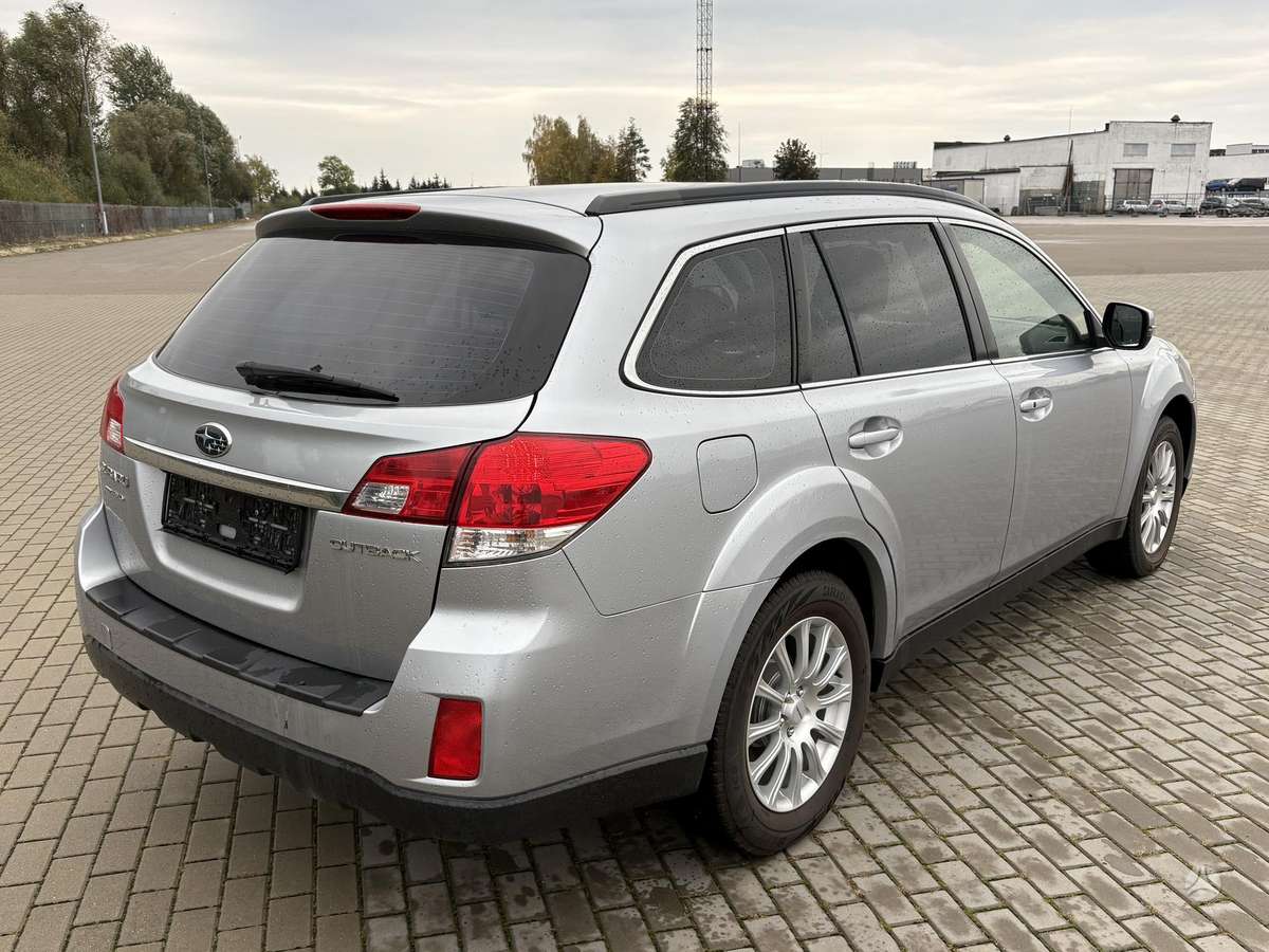 Subaru Outback 2012 — photo 8
