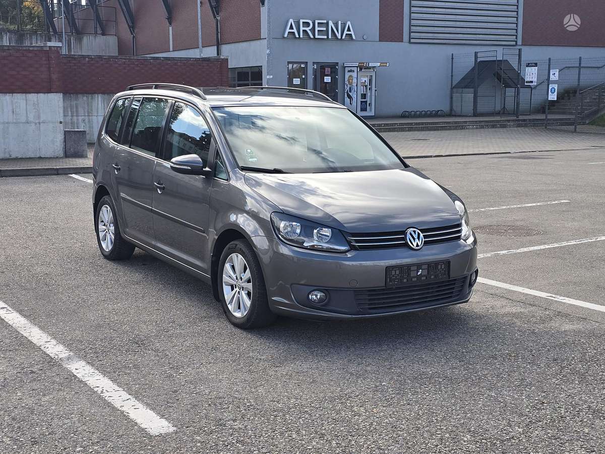 Volkswagen Touran 2012 — photo 9
