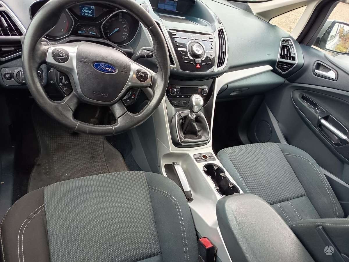 Ford C-MAX 2011 — photo 9