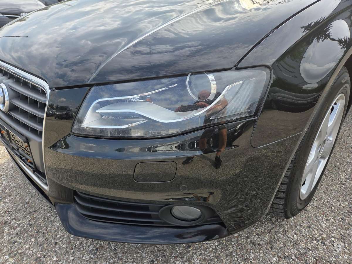 Audi A4 2010 — photo 25