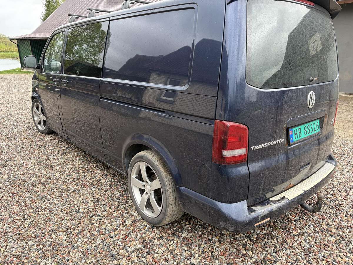 Volkswagen Transporter 2011 — engine