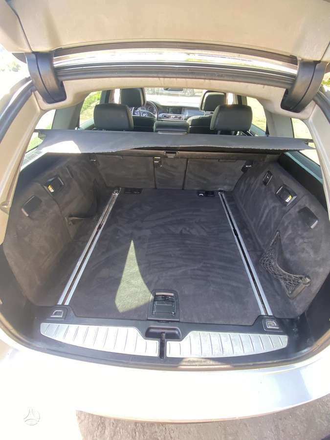 BMW 520 2011 — photo 19