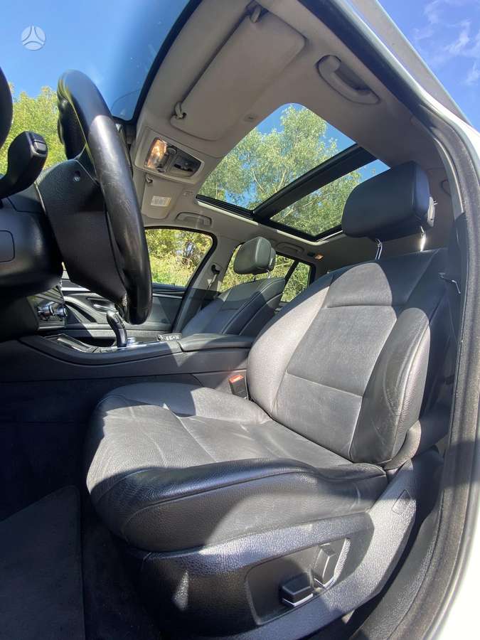 BMW 520 2011 — photo 6