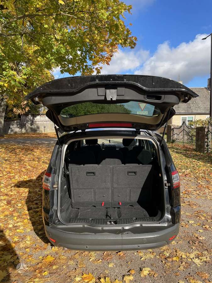 Ford S-MAX 2012 — photo 15