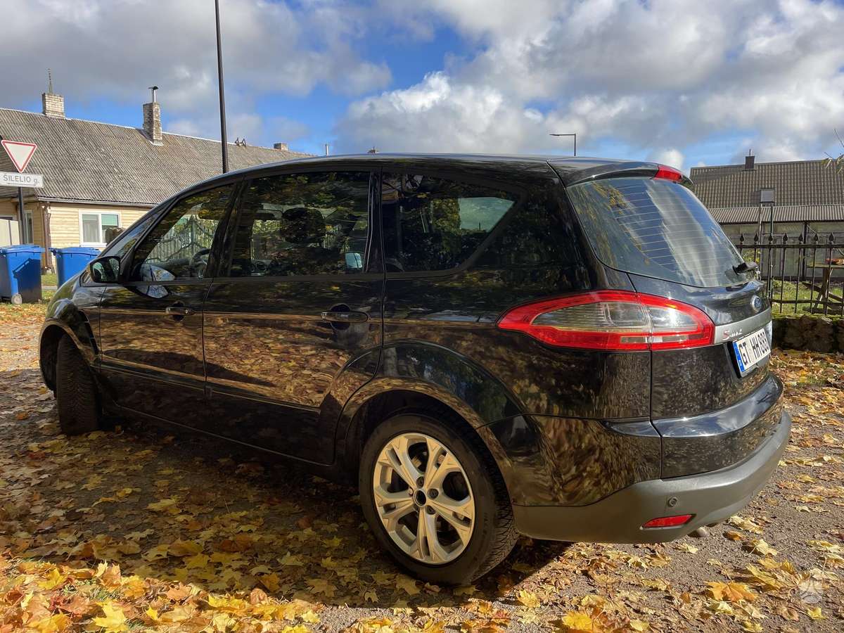 Ford S-MAX 2012 — engine 2000 cm³, 140 HP (103kW)