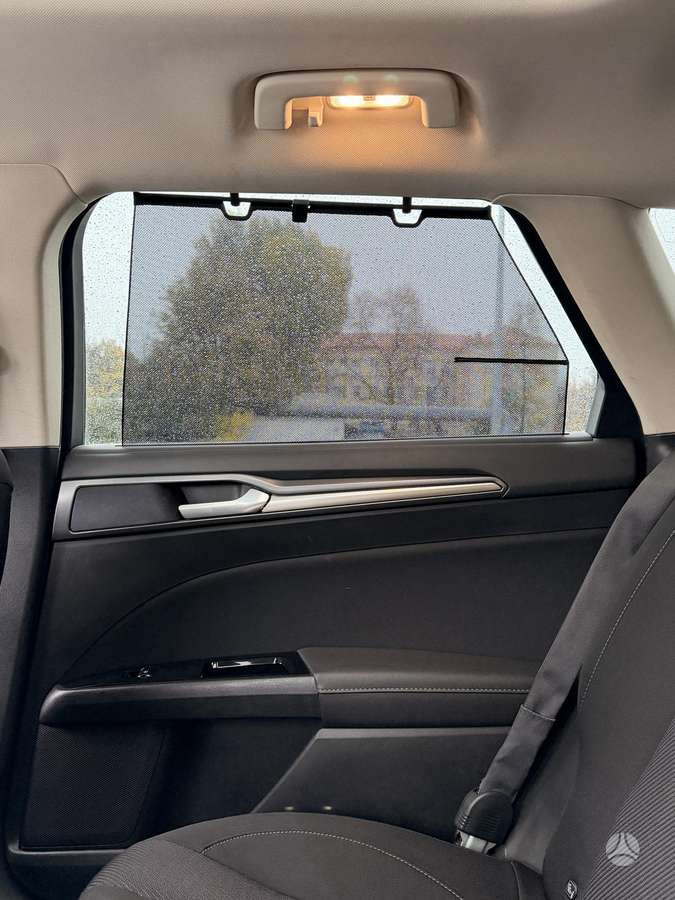 Ford Mondeo 2015 — photo 16