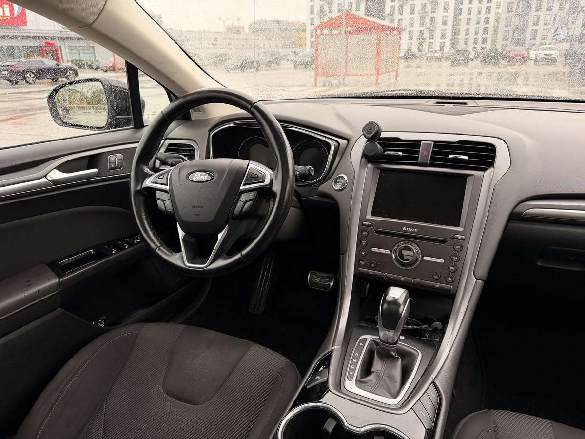 Ford Mondeo 2015 — photo 19