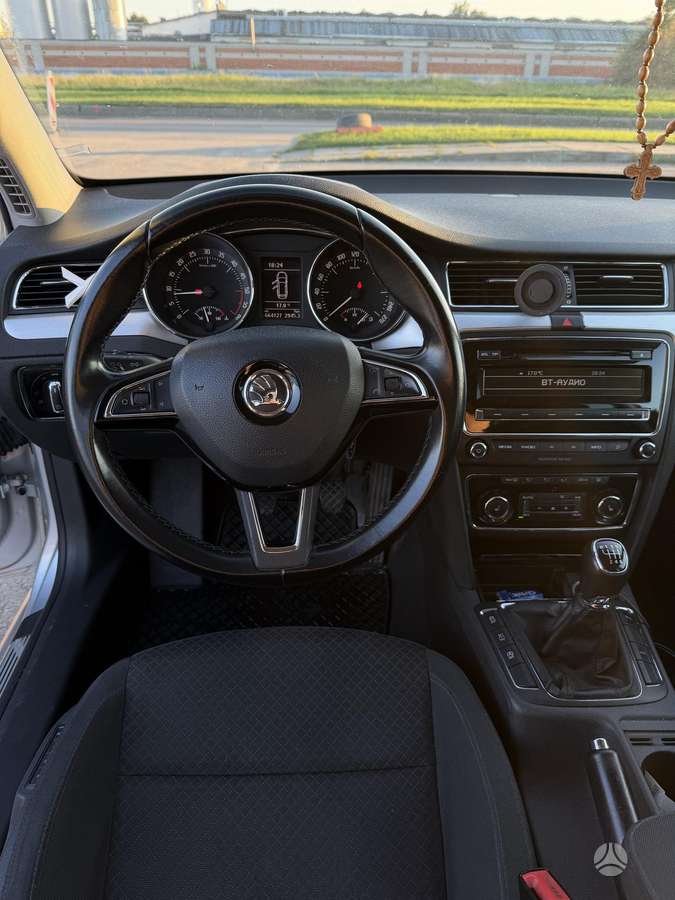 Skoda Superb 2014 — фото 14
