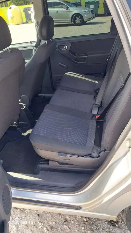 Opel Meriva 2006 — двигун 1598 cm³, 105 HP (77kW)