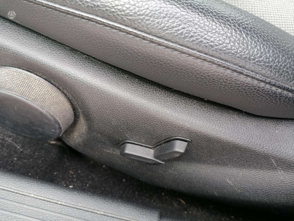 Mercedes-Benz C180 2013 — photo 15