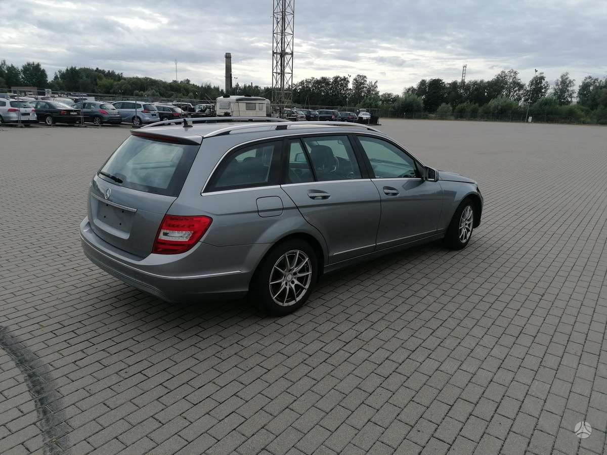 Mercedes-Benz C180 2013 — photo 5