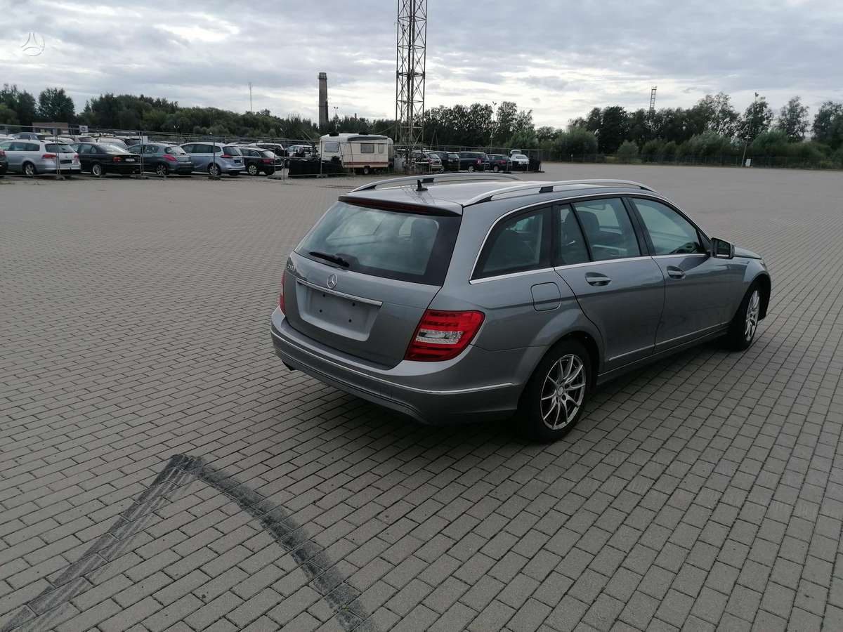 Mercedes-Benz C180 2013 — photo 6