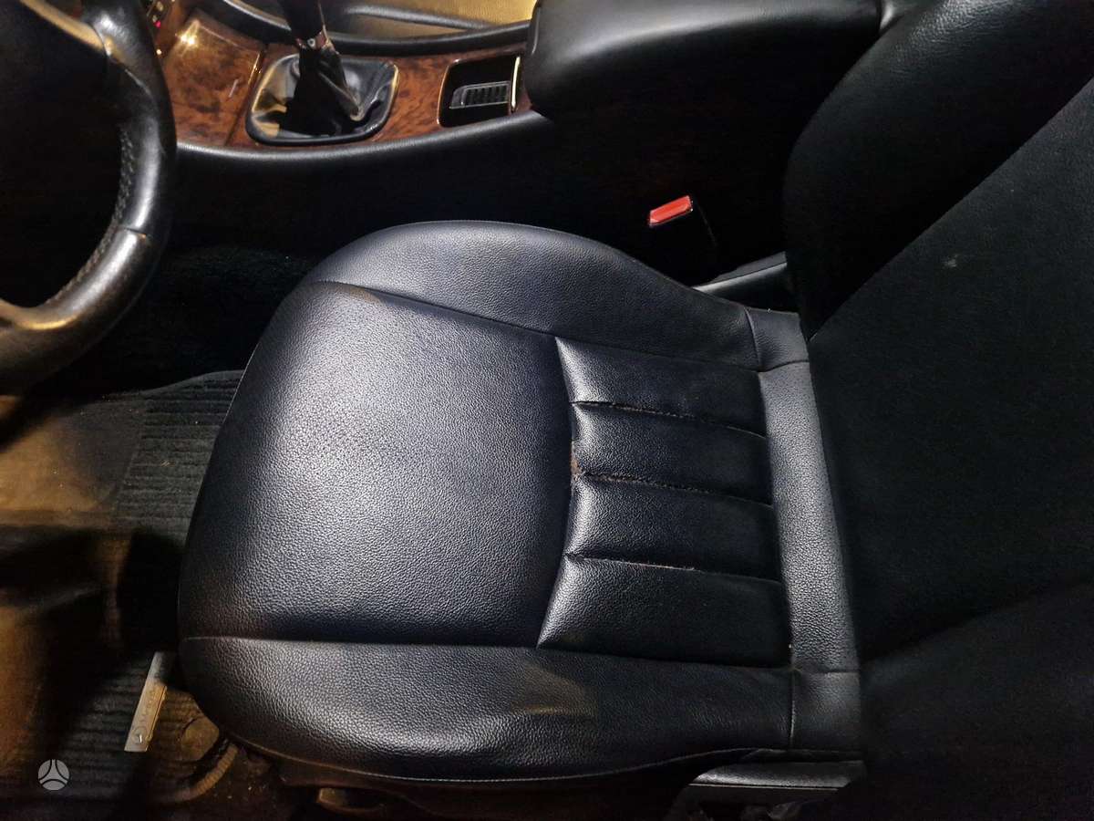 Mercedes-Benz C220 2007 — photo 14
