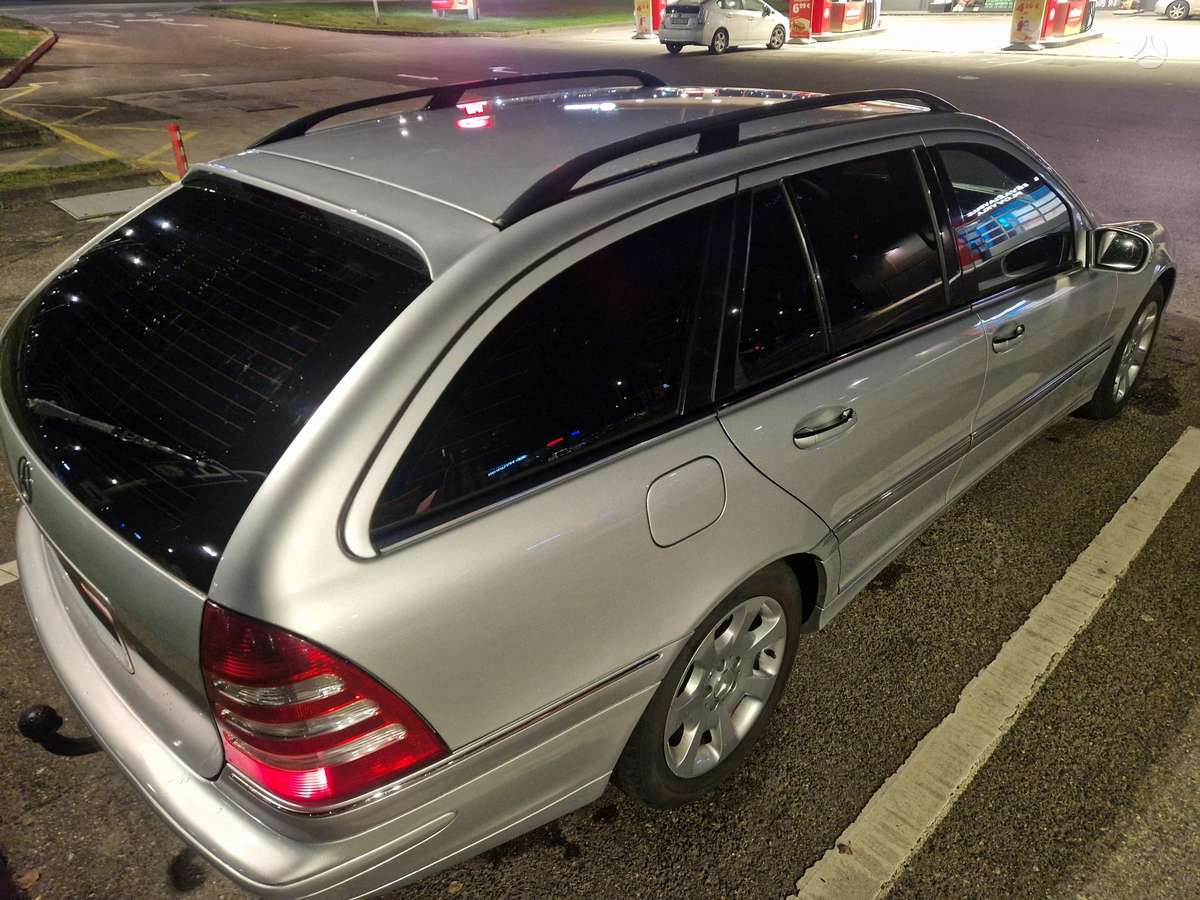 Mercedes-Benz C220 2007 — photo 7
